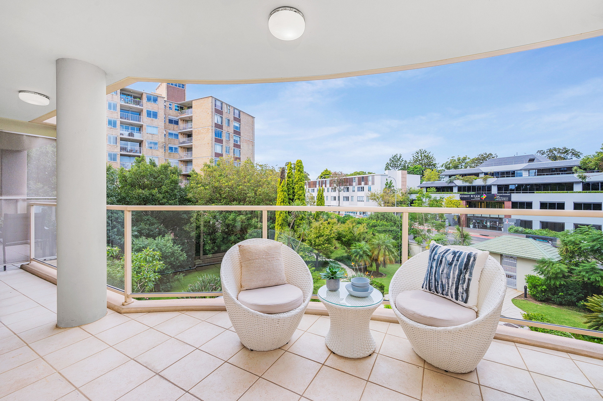 301/450 Military Road, Mosman Sold by Raine & Horne Newtown - image 1