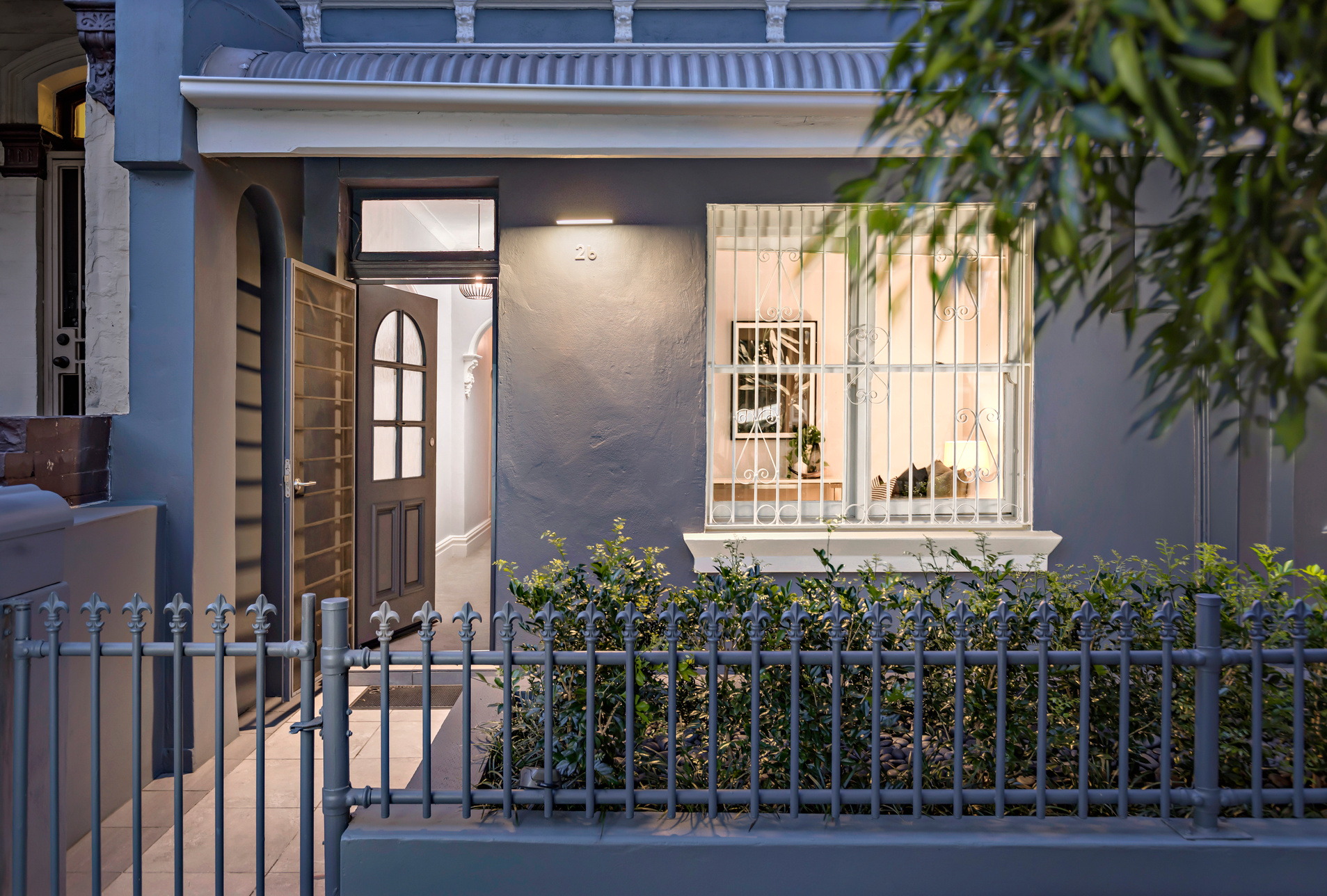 26 Durham Street, Stanmore Sold by Raine & Horne Newtown - image 1