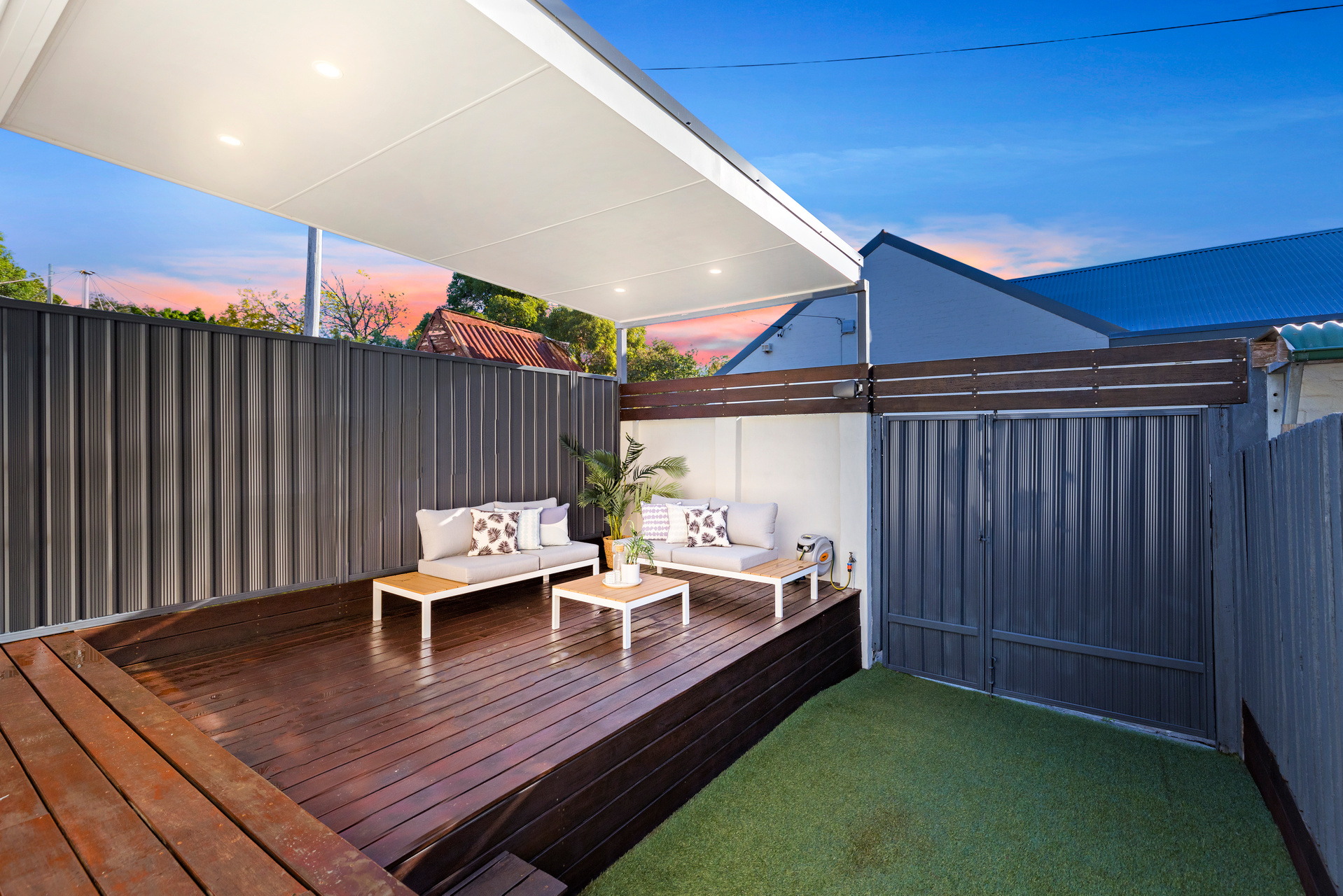 26 Durham Street, Stanmore Sold by Raine & Horne Newtown - image 1