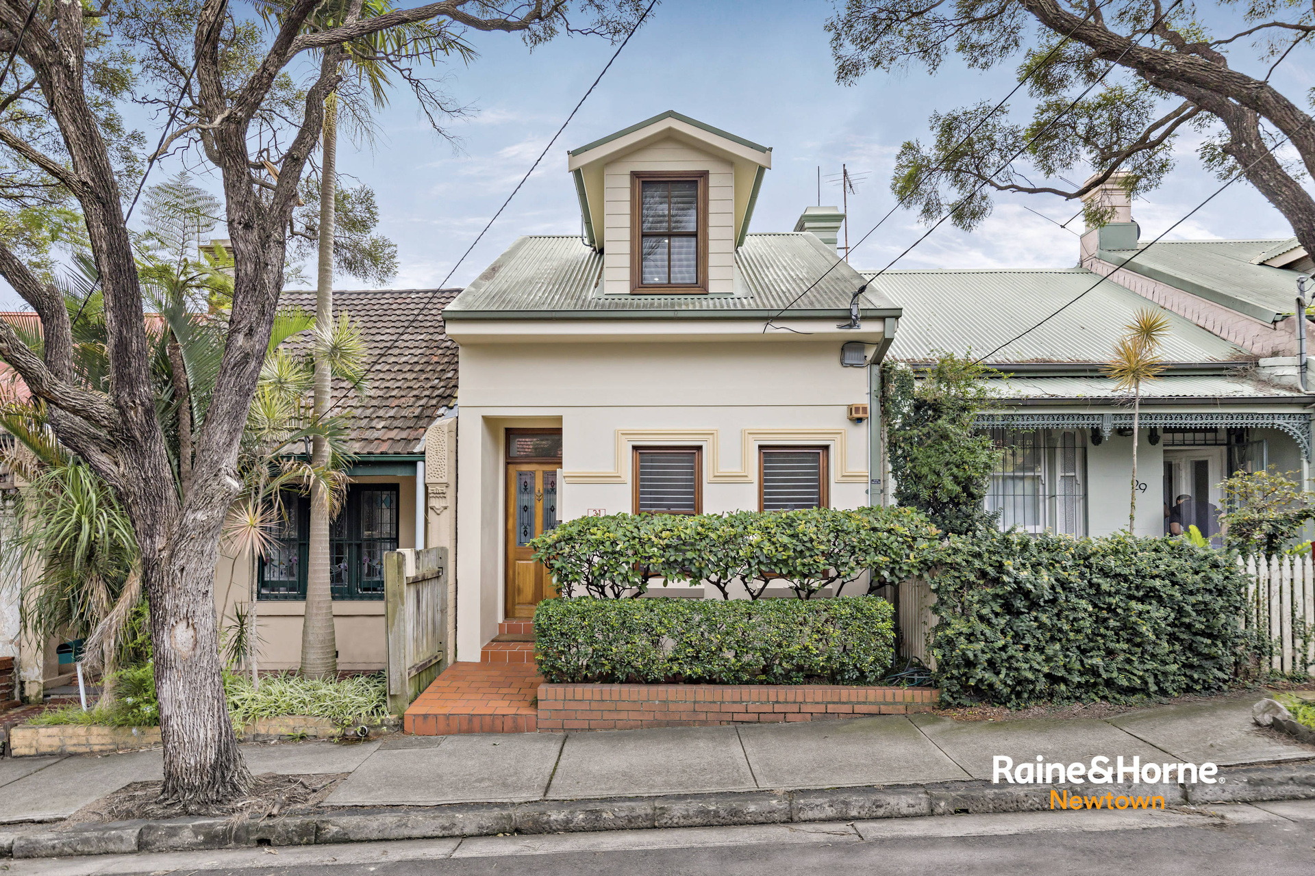 31 Kent Street, Newtown Sold by Raine & Horne Newtown - image 1