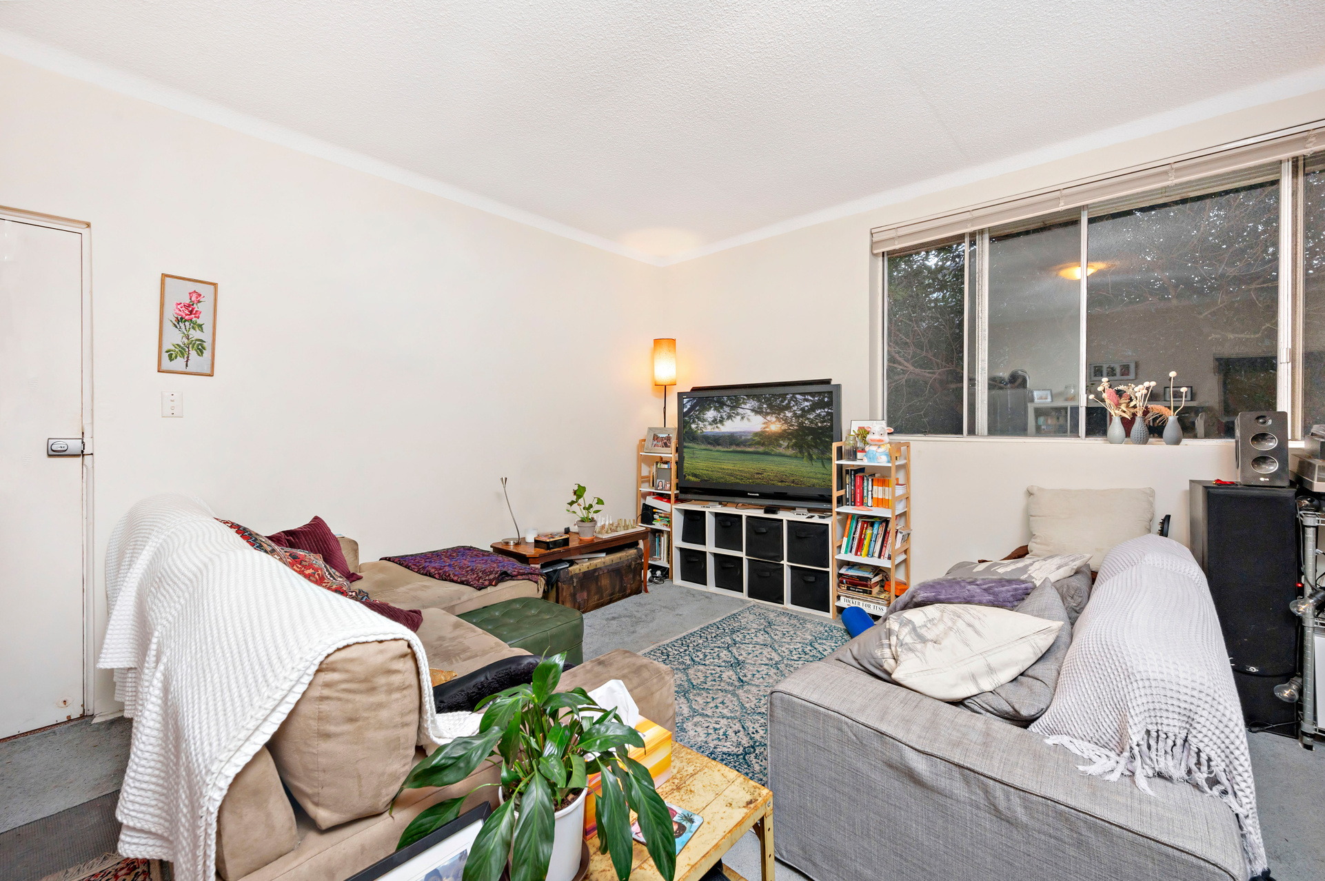 2/5 Garran Lane, Glebe Sold by Raine & Horne Newtown - image 1