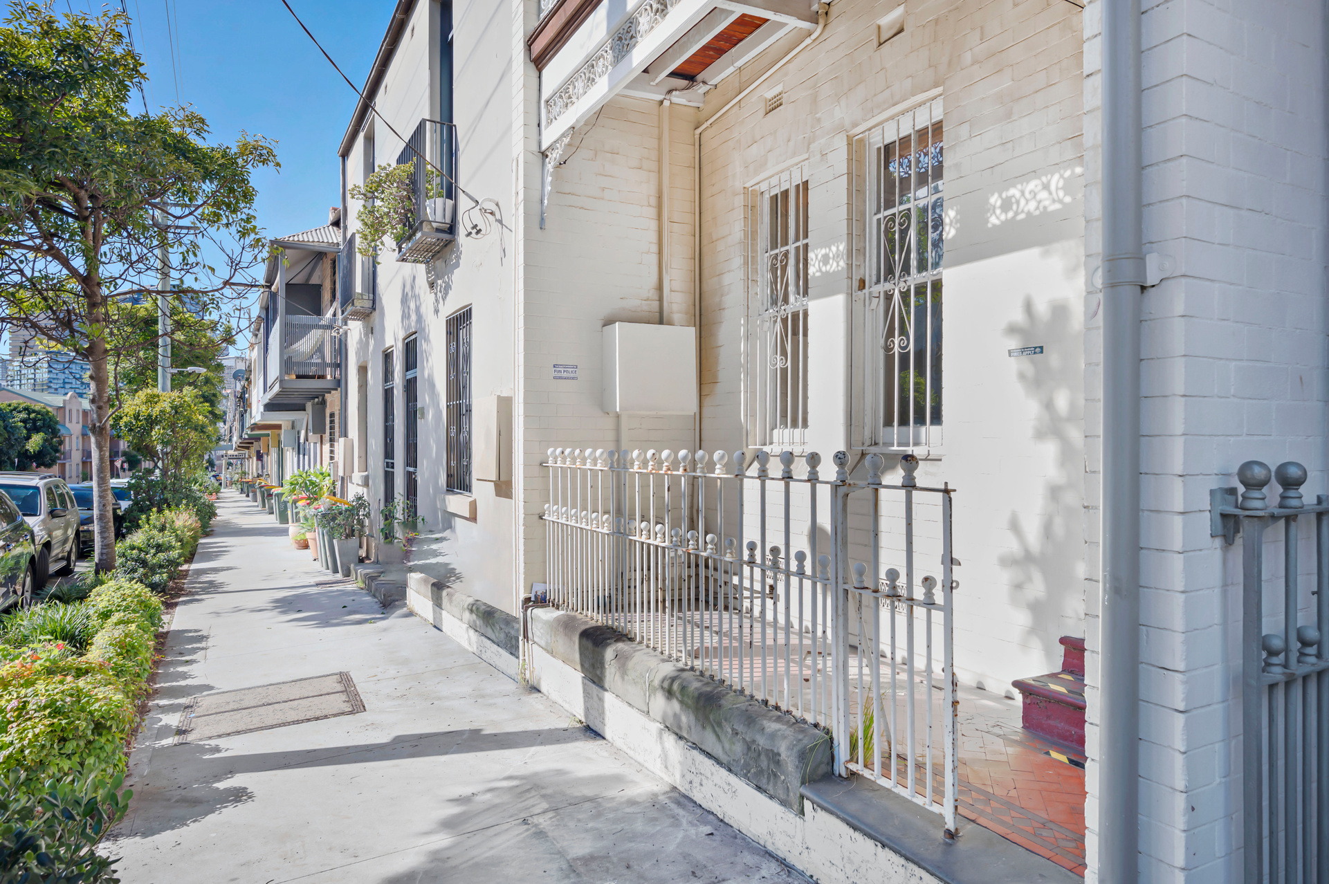 198 Abercrombie Street, Redfern Sold by Raine & Horne Newtown - image 1