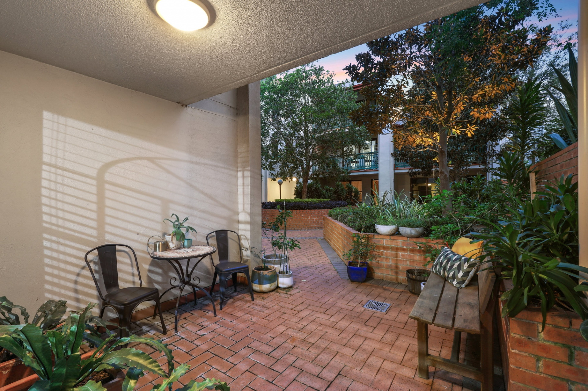 1/58 Park Street, Erskineville Sold by Raine & Horne Newtown - image 1