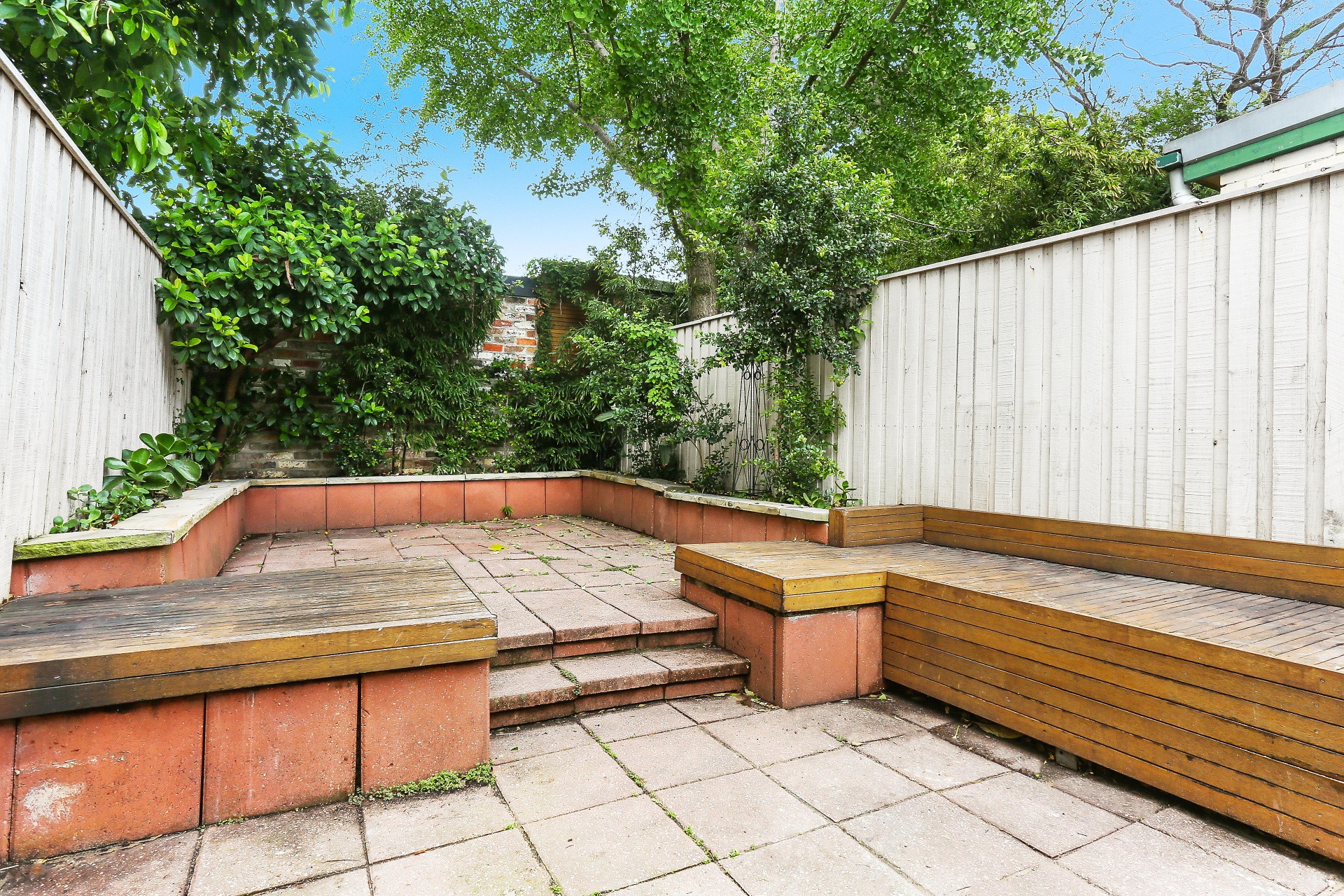 30 Union Street, Erskineville Sold by Raine & Horne Newtown - image 1