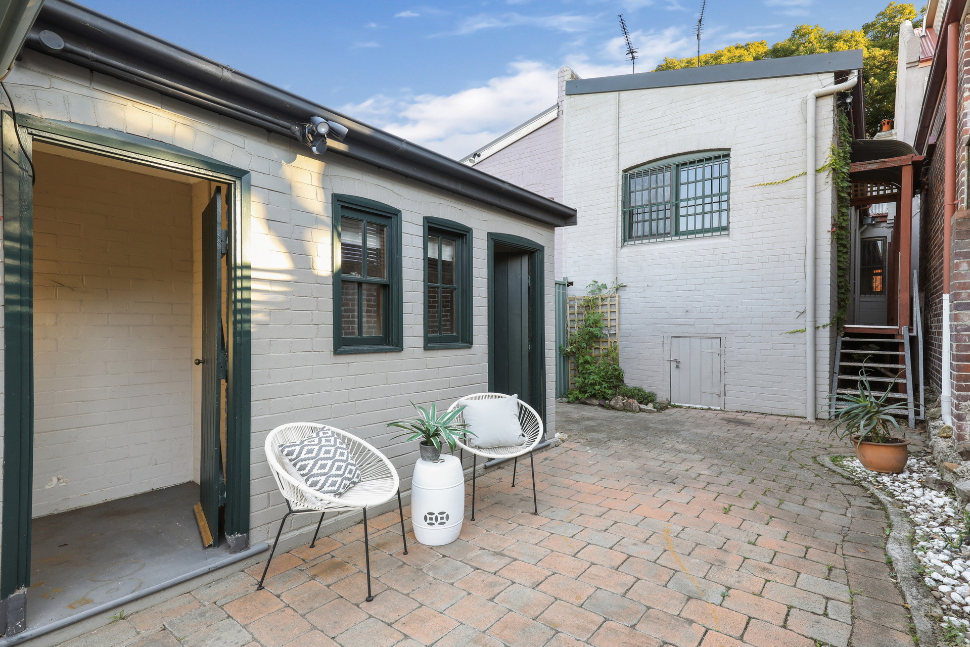 4 Herbert Street, Newtown Sold by Raine & Horne Newtown - image 1