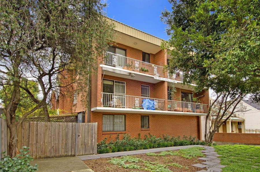 3/24 Clara Street, Erskineville Sold by Raine & Horne Newtown - image 1