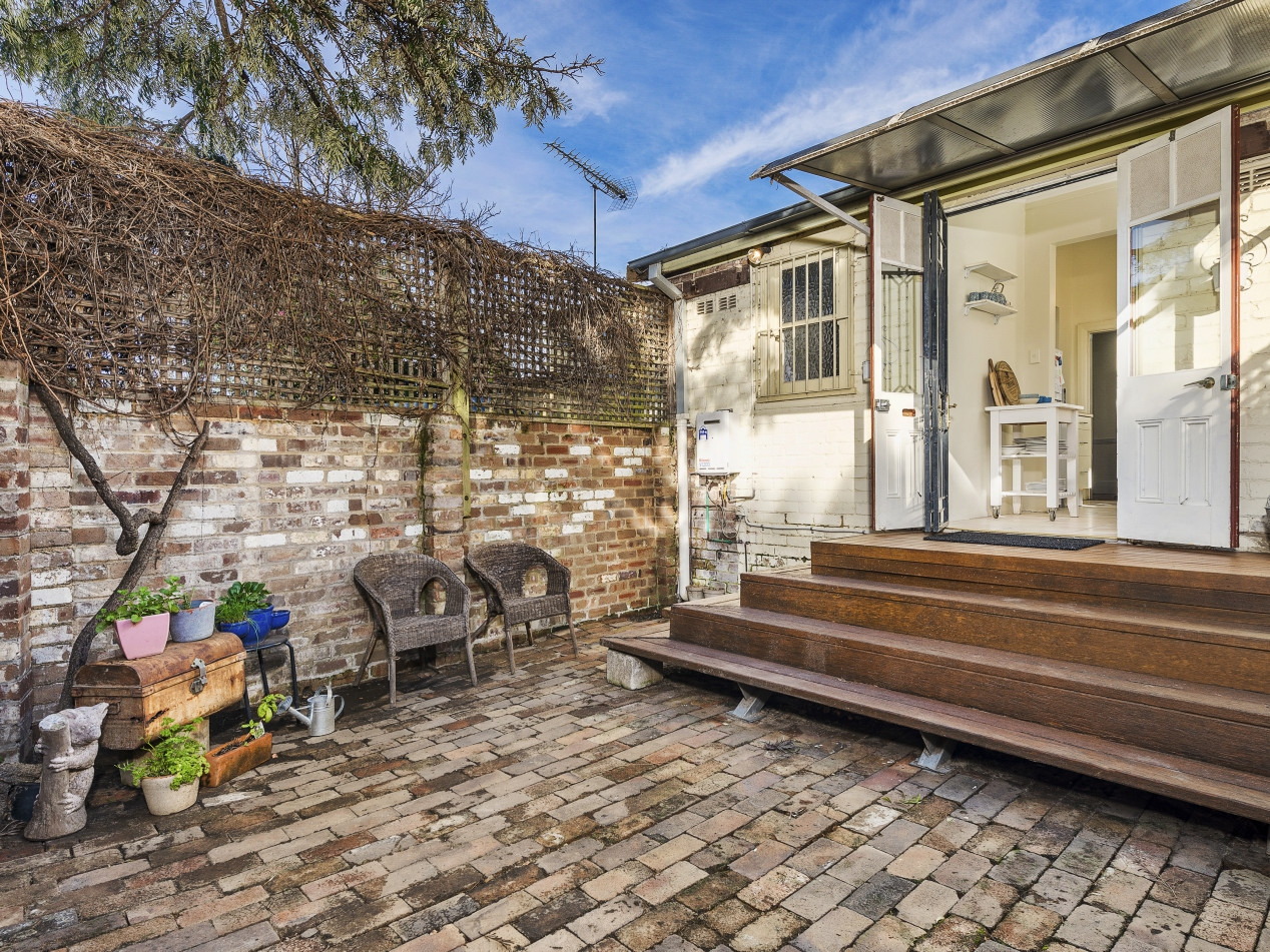 74 Watkin Street, Newtown Sold by Raine & Horne Newtown - image 1