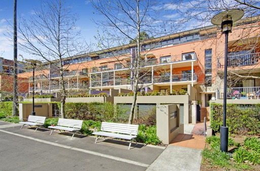 5/20 Fitzgerald Street, Newtown Sold by Raine & Horne Newtown