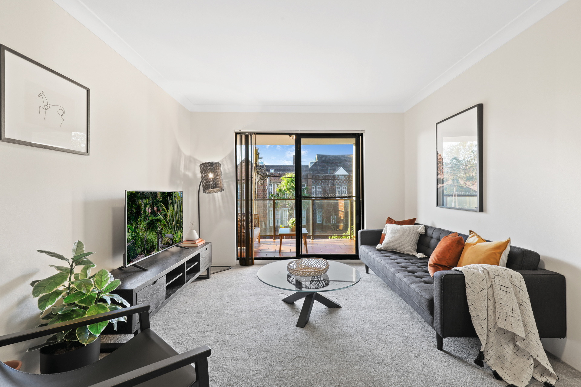 17/187 Cleveland Street, Redfern Sold by Raine & Horne Newtown - image 1