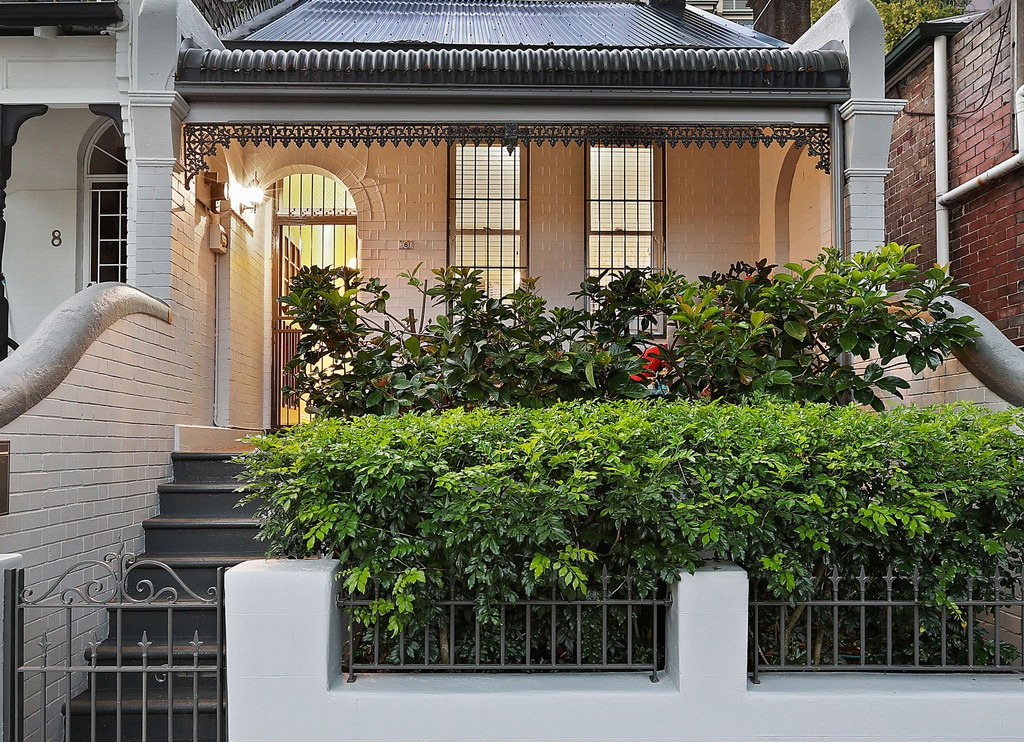 6 Bennett Street, Newtown Sold by Raine & Horne Newtown - image 1