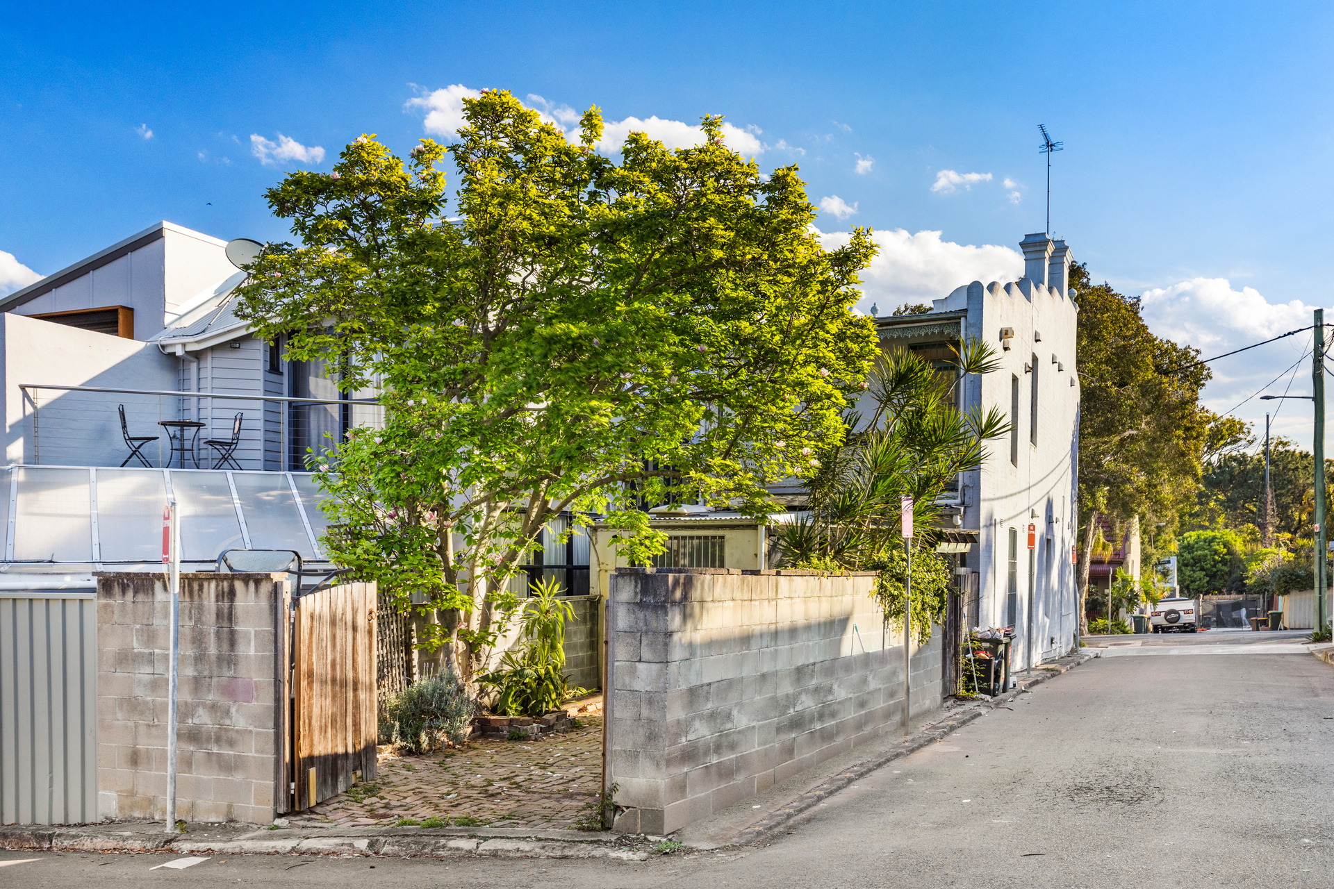 2 Pine Street, Newtown Sold by Raine & Horne Newtown - image 1