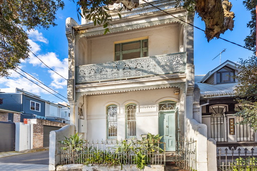 2 Pine Street, Newtown Sold by Raine & Horne Newtown