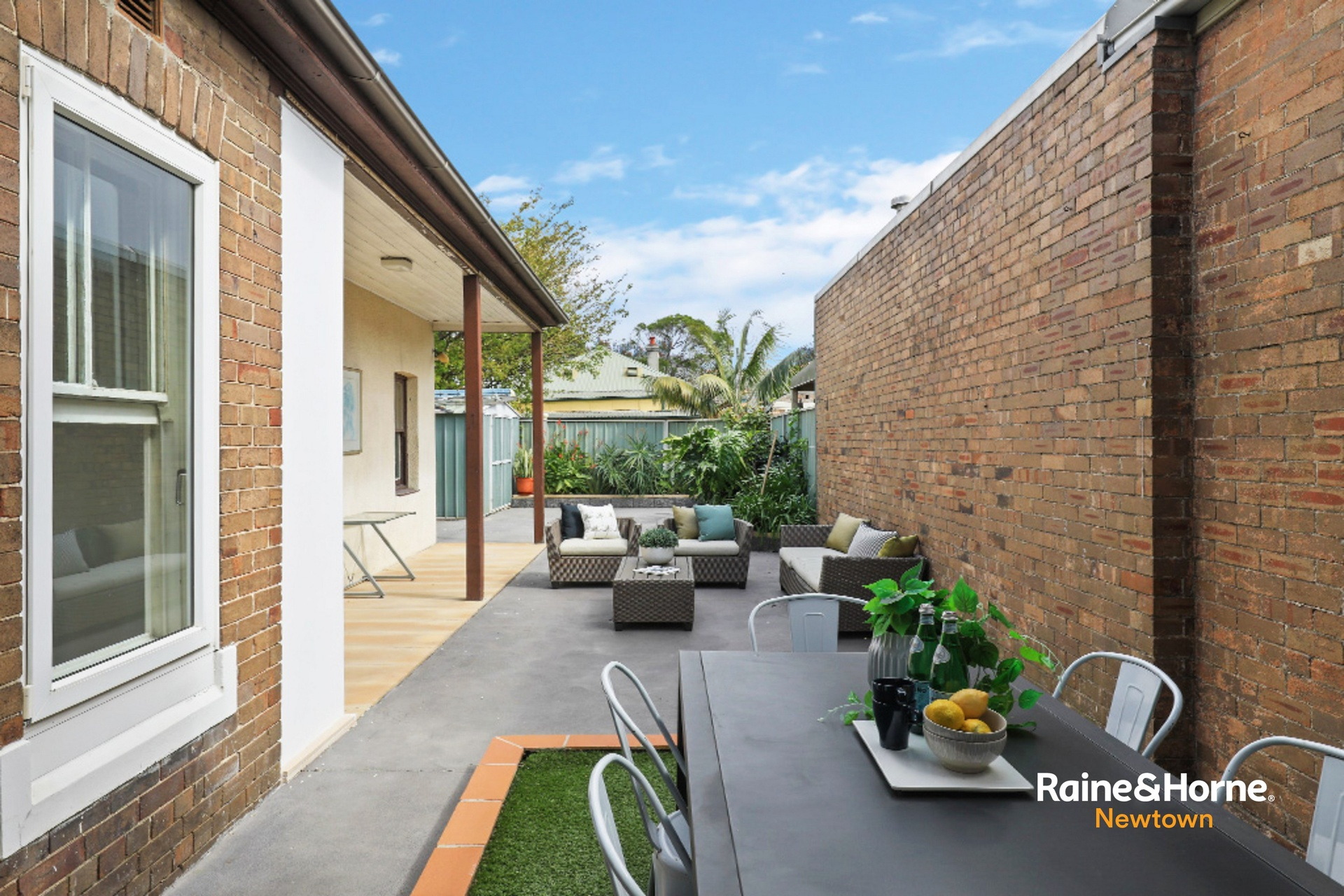 8 Frederick Street, Sydenham Sold by Raine & Horne Newtown - image 1