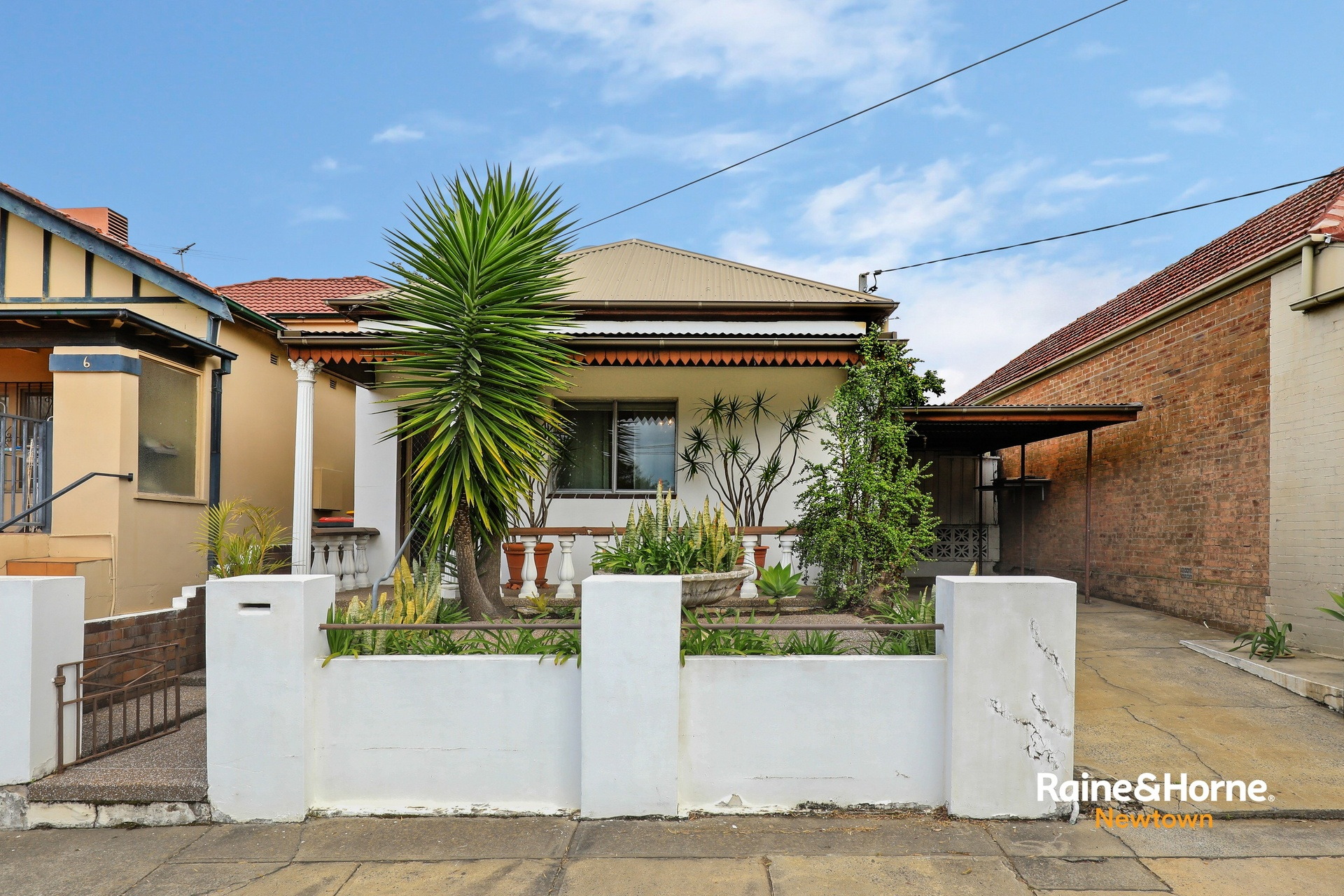 8 Frederick Street, Sydenham Sold by Raine & Horne Newtown - image 1