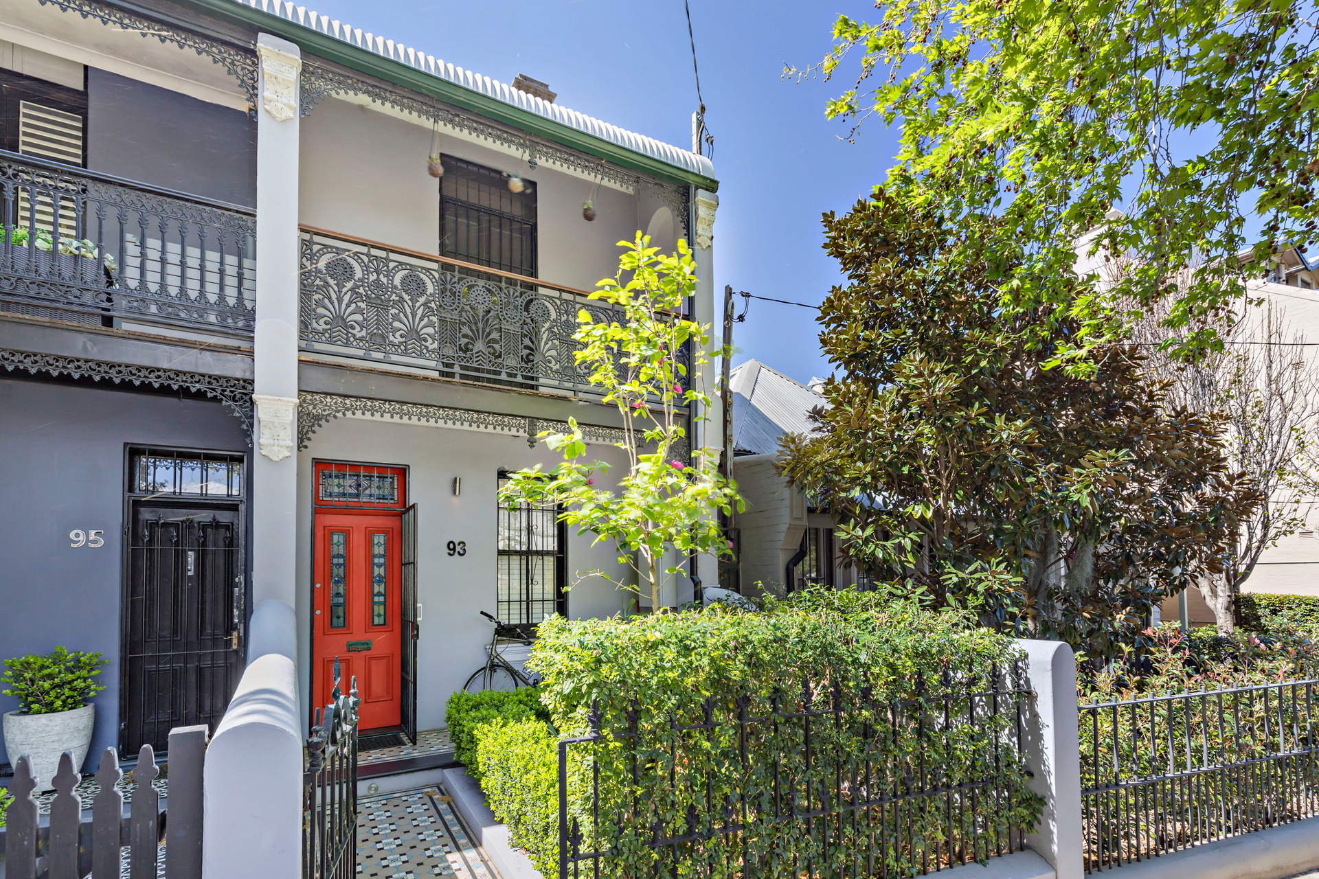 93 Burren Street, Newtown Sold by Raine & Horne Newtown - image 1