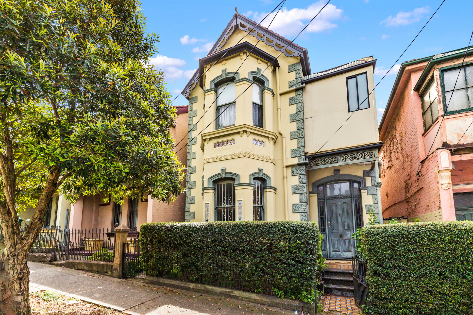 24 Edgeware Road, Enmore Sold by Raine & Horne Newtown - image 1