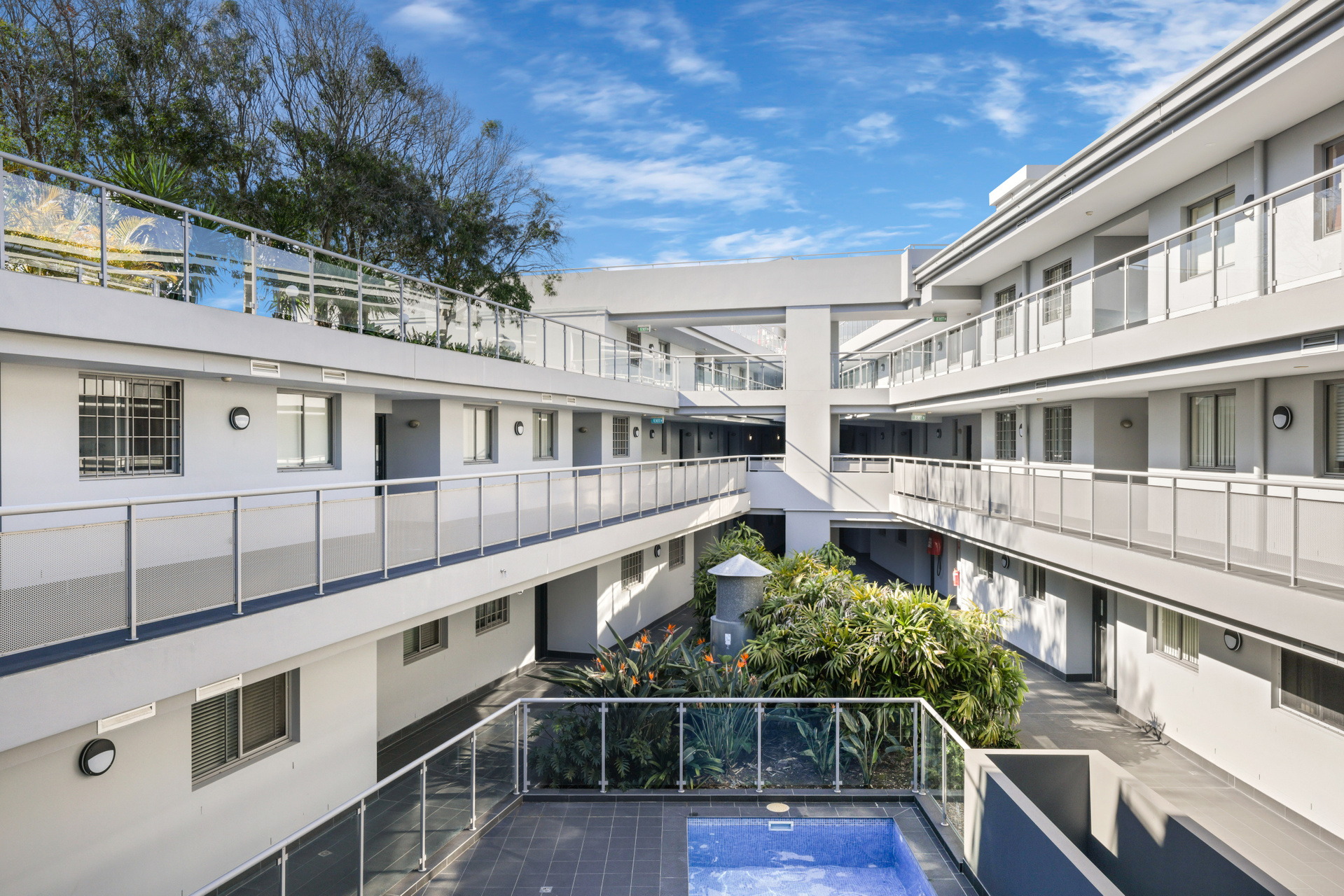 19/21-69 Regent Street, Redfern Sold by Raine & Horne Newtown - image 1