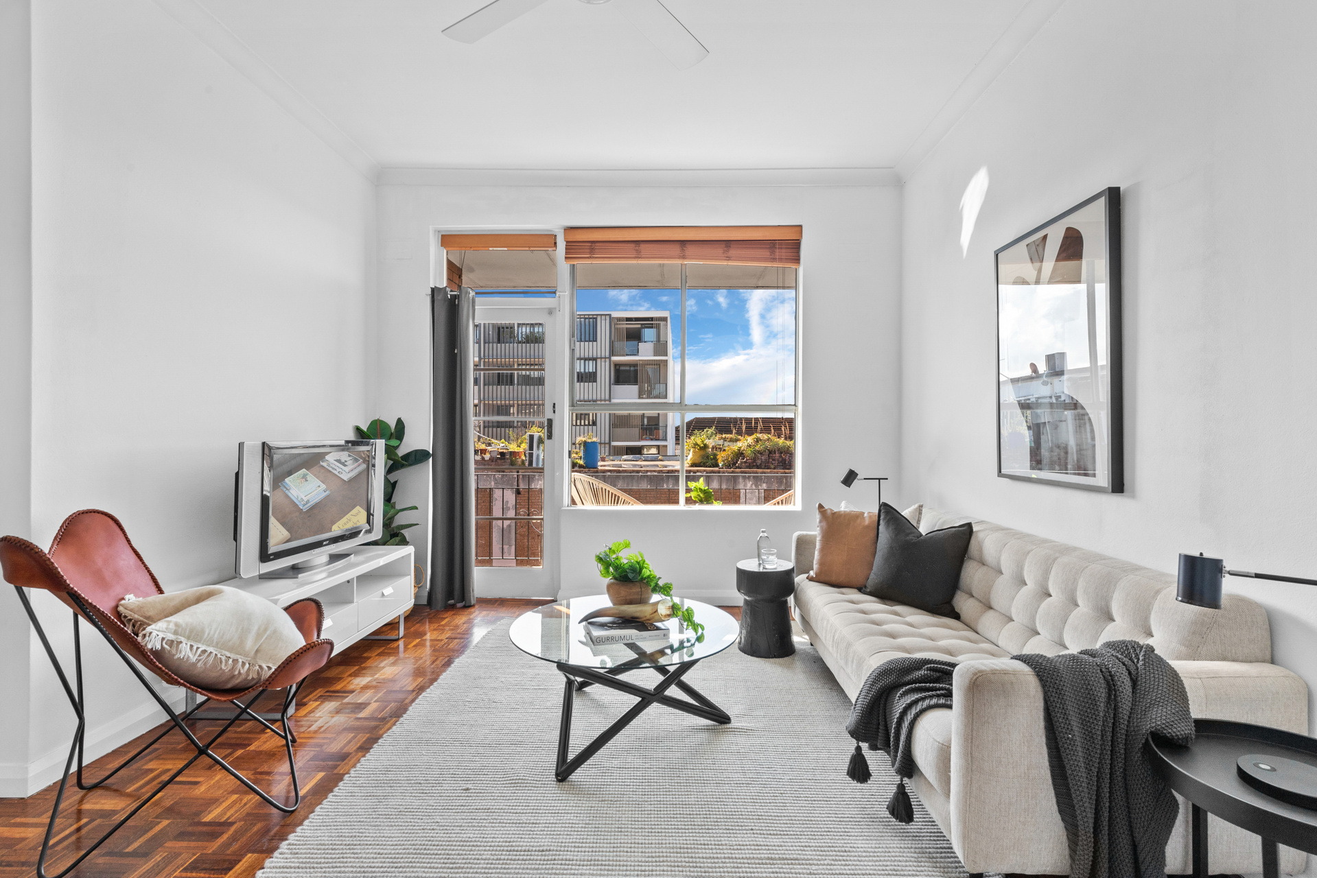 22/324B Marrickville Road, Marrickville Sold by Raine & Horne Newtown - image 1