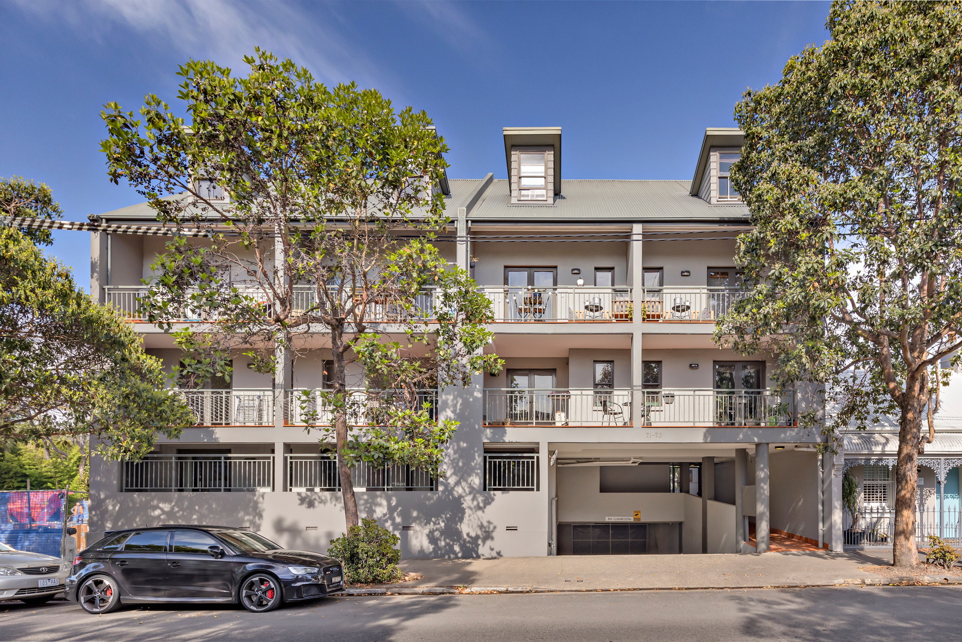 9/71-73 Wyndham Street, Alexandria Sold by Raine & Horne Newtown - image 1