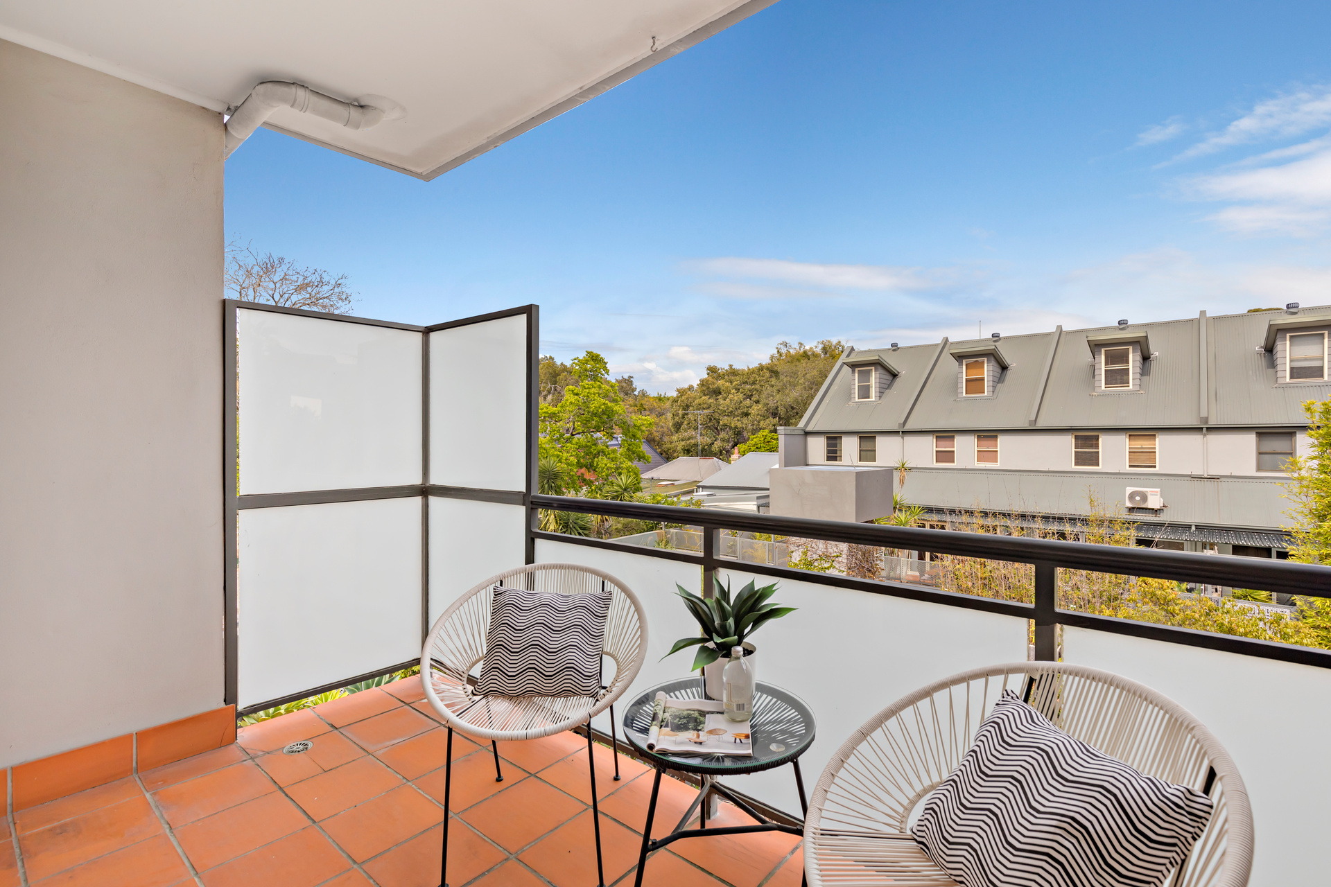 9/71-73 Wyndham Street, Alexandria Sold by Raine & Horne Newtown - image 1