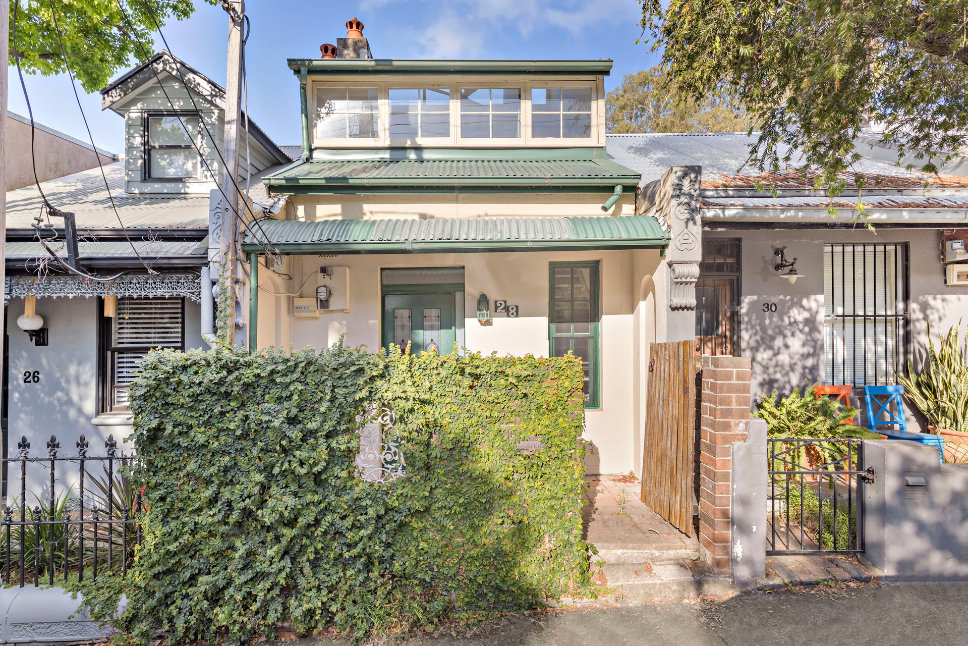 28 Chelmsford Street, Camperdown Sold by Raine & Horne Newtown - image 1