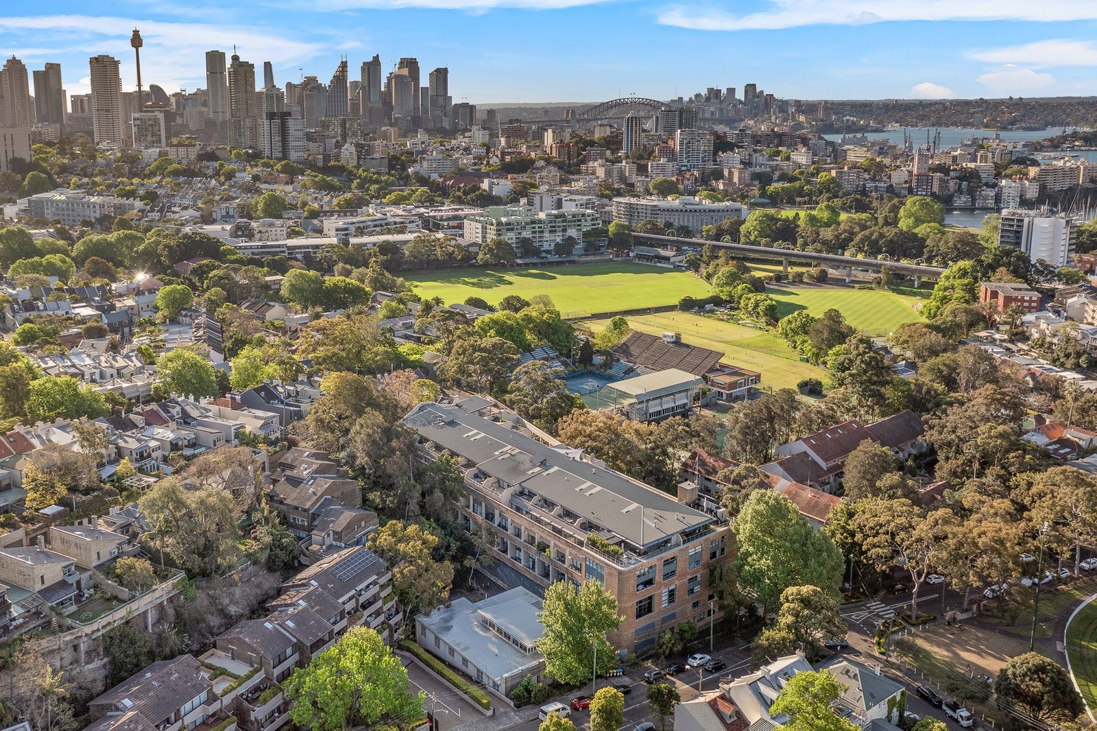 402/357 Glenmore Road, Paddington Sold by Raine & Horne Newtown - image 1