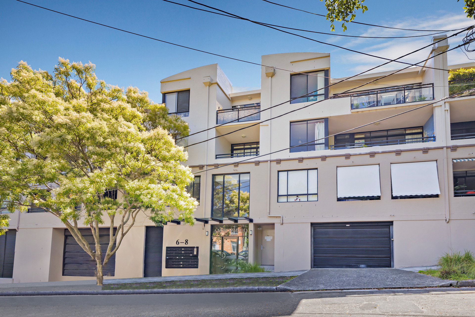 18/6-8 Northwood Street, Camperdown Sold by Raine & Horne Newtown - image 1