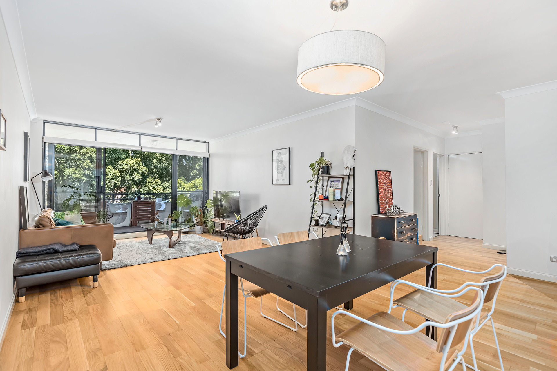 18/6-8 Northwood Street, Camperdown Sold by Raine & Horne Newtown - image 1