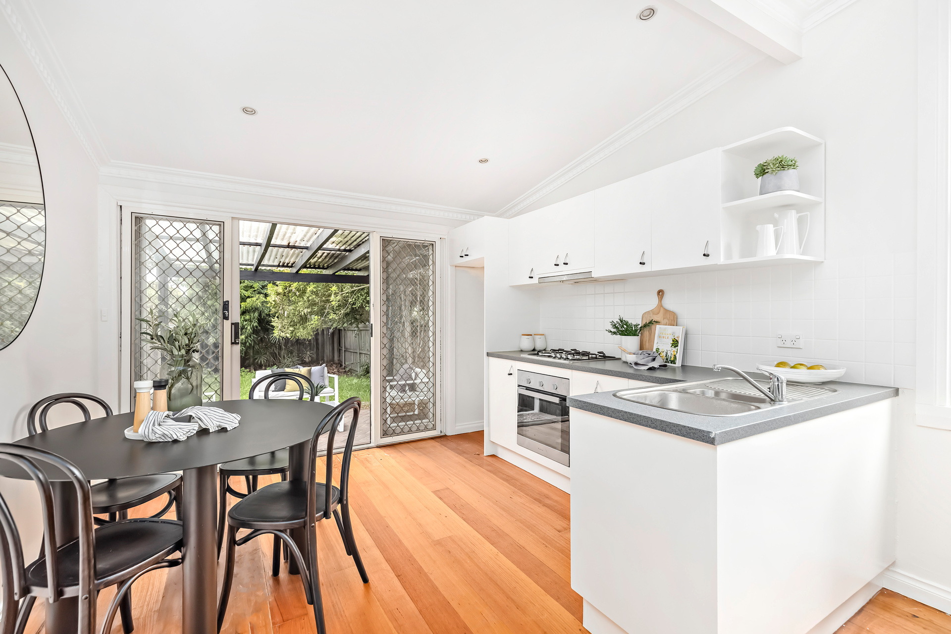 146 Wells Street, Newtown Sold by Raine & Horne Newtown - image 1