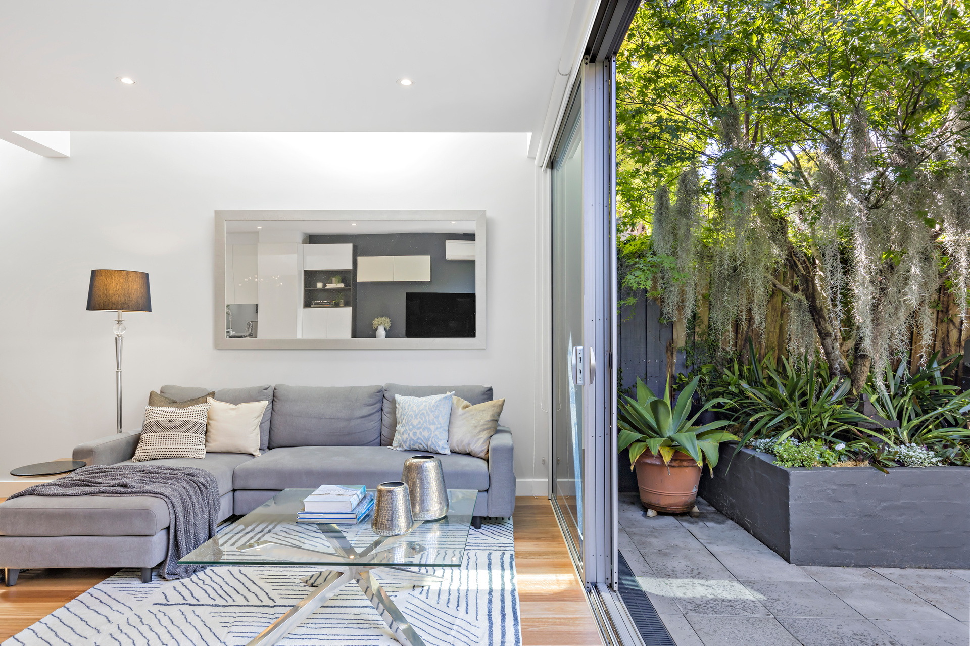 91 Burren Street, Newtown Sold by Raine & Horne Newtown - image 1