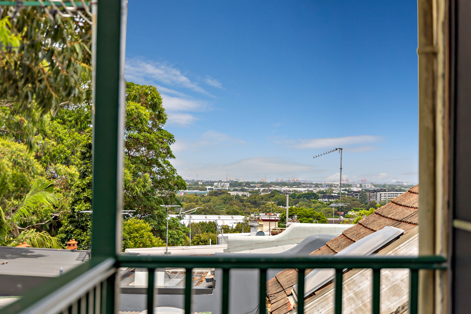 22 Queen Street, Newtown Sold by Raine & Horne Newtown - image 1