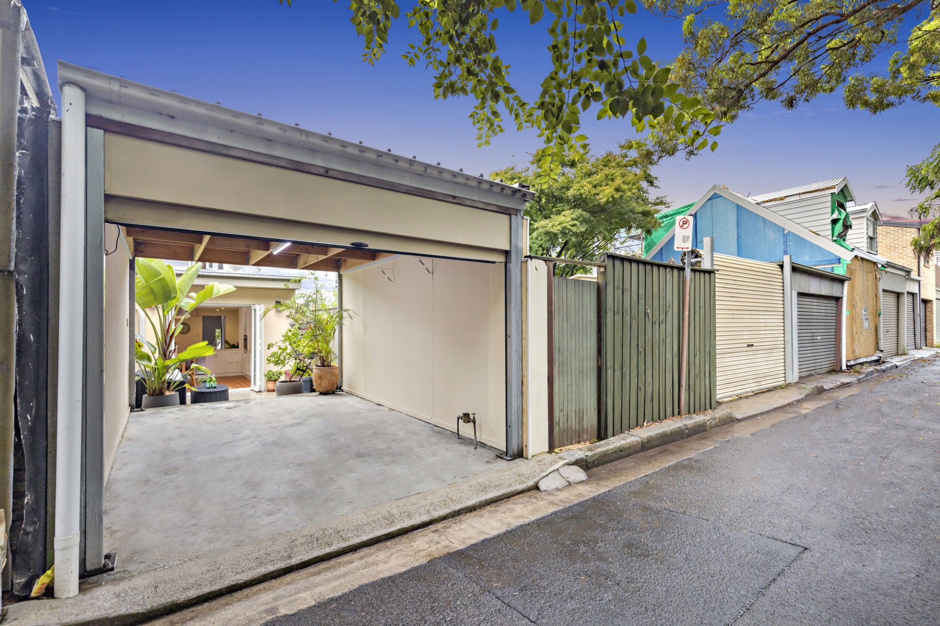 69 Rose Street, Chippendale Sold by Raine & Horne Newtown - image 1