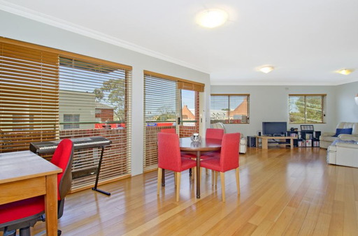 8/503 King Street, Newtown Sold by Raine & Horne Newtown