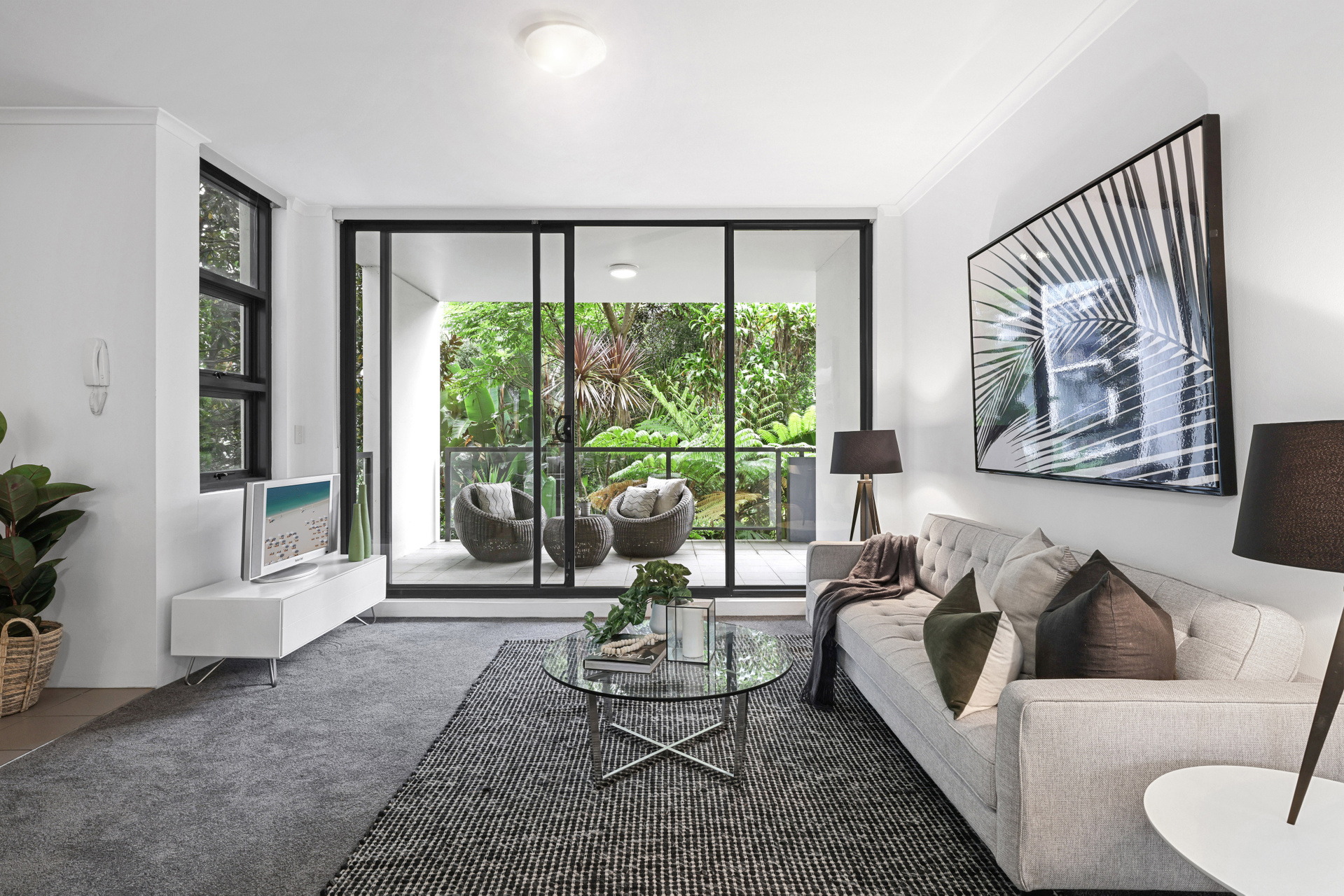 282/221 Sydney Park Road, Erskineville Sold by Raine & Horne Newtown - image 1