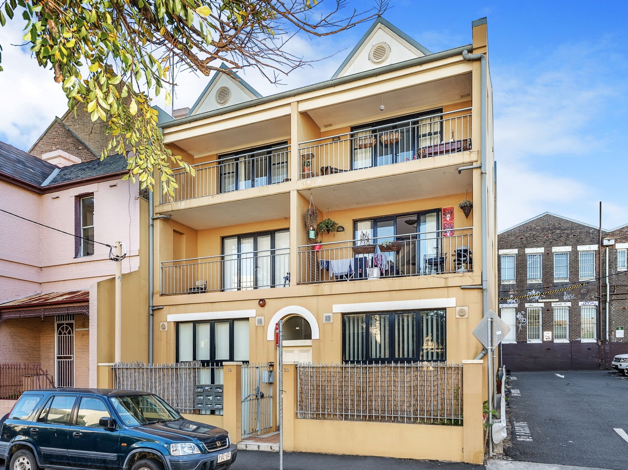 7/18-20 Wilson Street, Newtown Sold by Raine & Horne Newtown - image 1