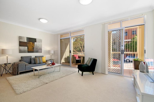 14/69-73 Myrtle Street, Chippendale Sold by Raine & Horne Newtown