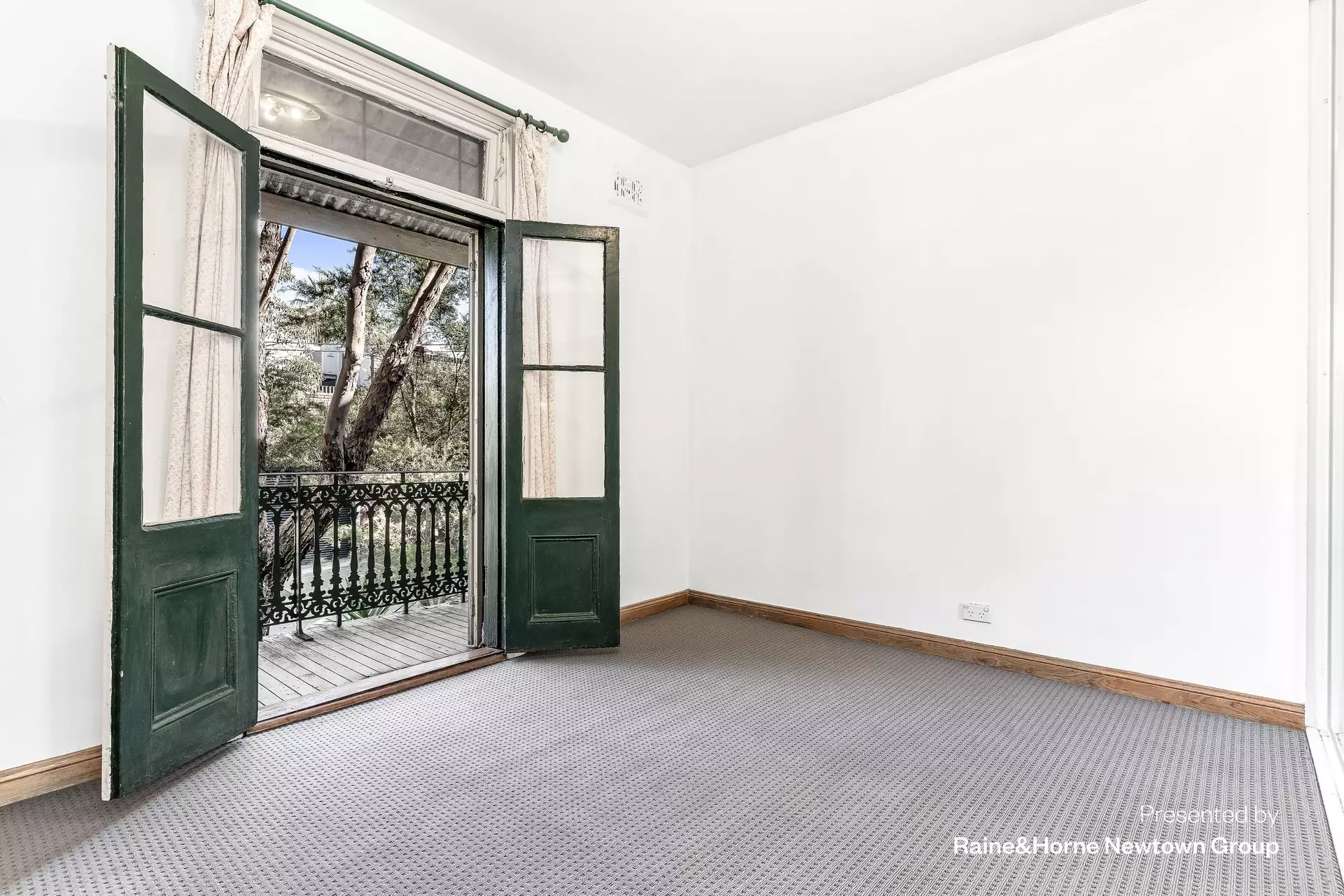 38 Myrtle Street, Chippendale Leased by Raine & Horne Newtown - image 1