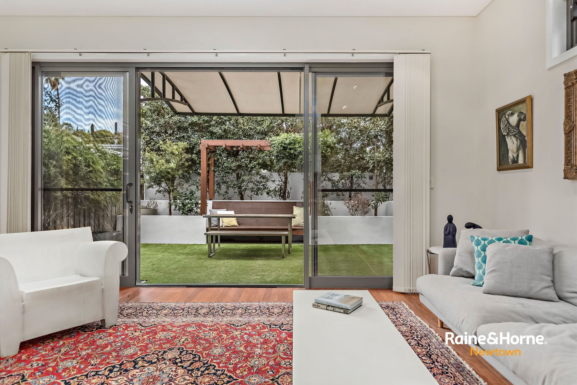 2/56 Susan Street, Newtown Sold by Raine & Horne Newtown - image 1