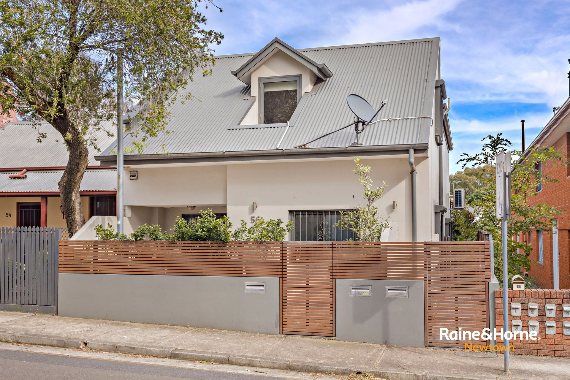 2/56 Susan Street, Newtown Sold by Raine & Horne Newtown - image 1