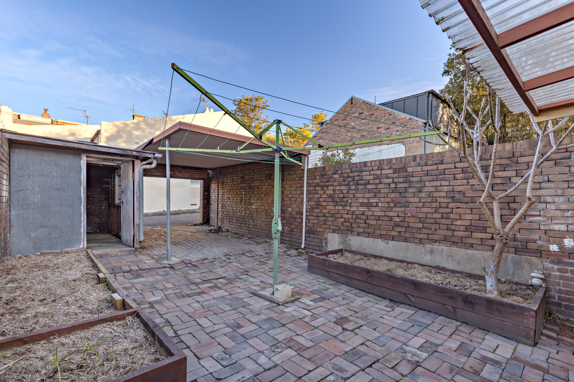 5 Fowler Street, Camperdown Sold by Raine & Horne Newtown - image 1