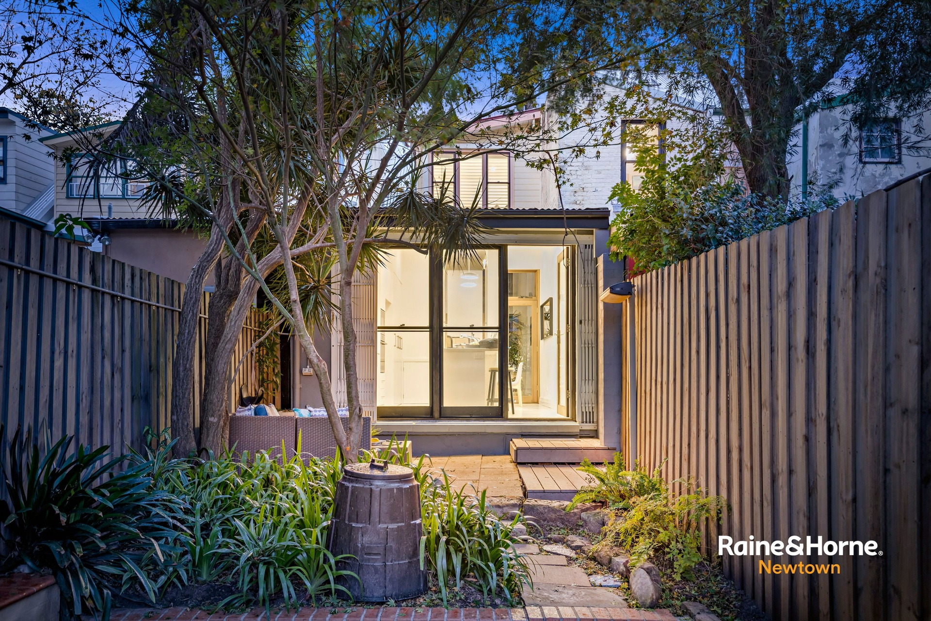 38 Rose Street, Chippendale Sold by Raine & Horne Newtown - image 1