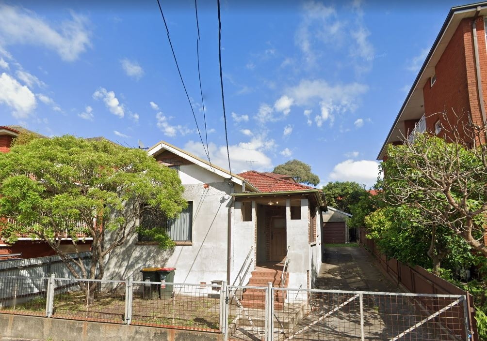 4 Esk Street, Marrickville Sold by Raine & Horne Newtown - image 1