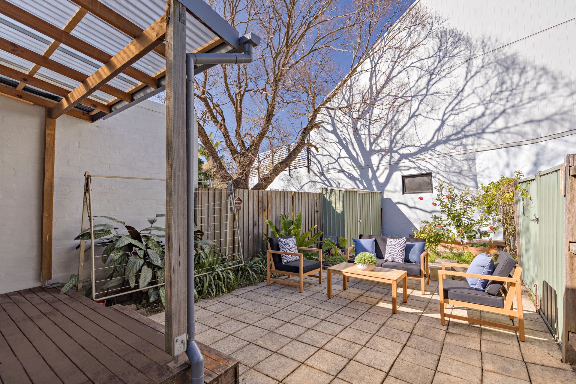 3 Albert Street, Erskineville Sold by Raine & Horne Newtown - image 1