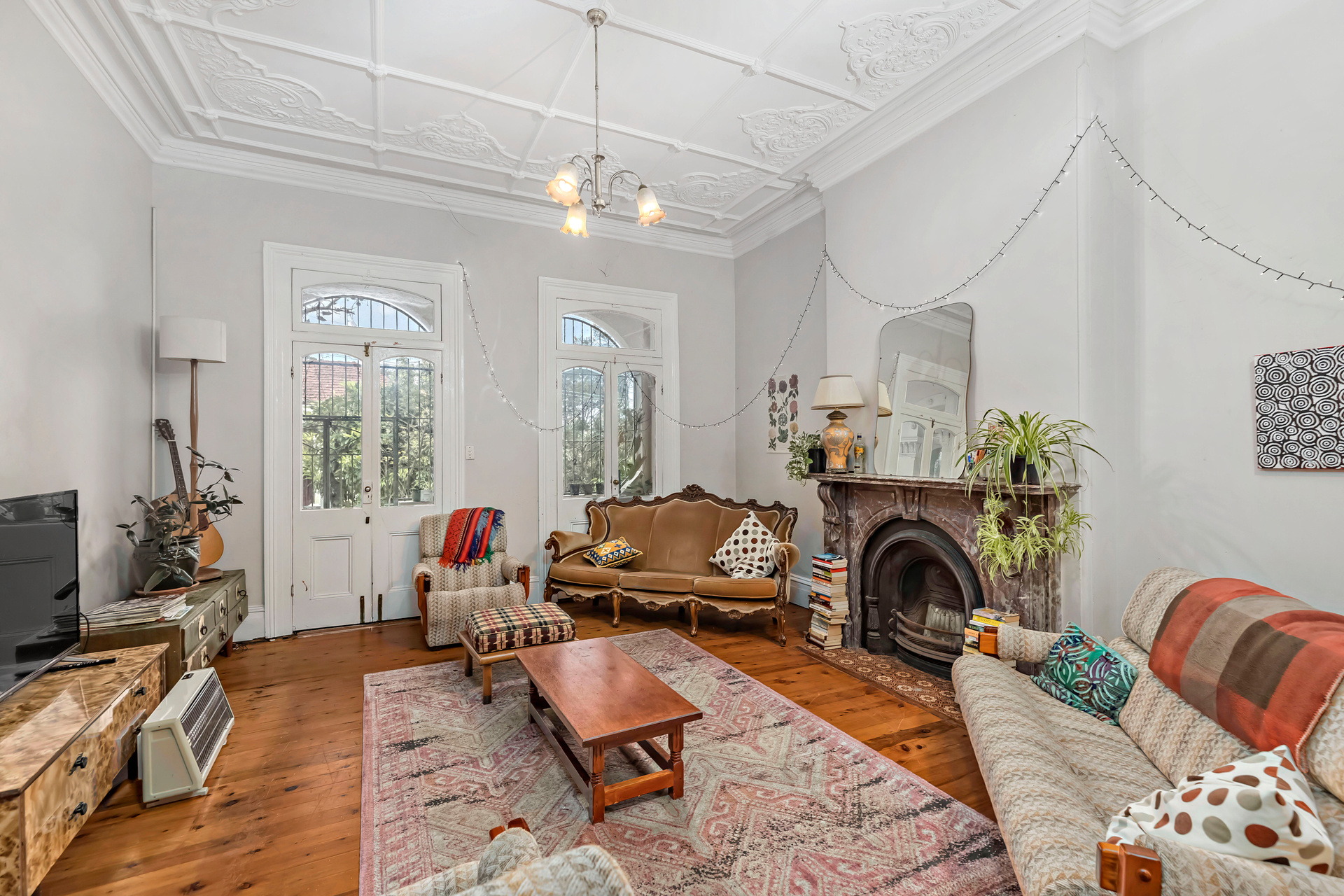 40 Albert Street, Petersham Sold by Raine & Horne Newtown - image 1