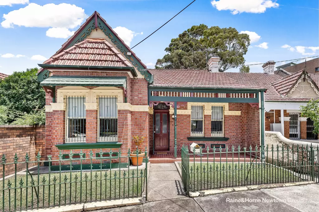 15 Livingstone Road, Petersham Leased by Raine & Horne Newtown