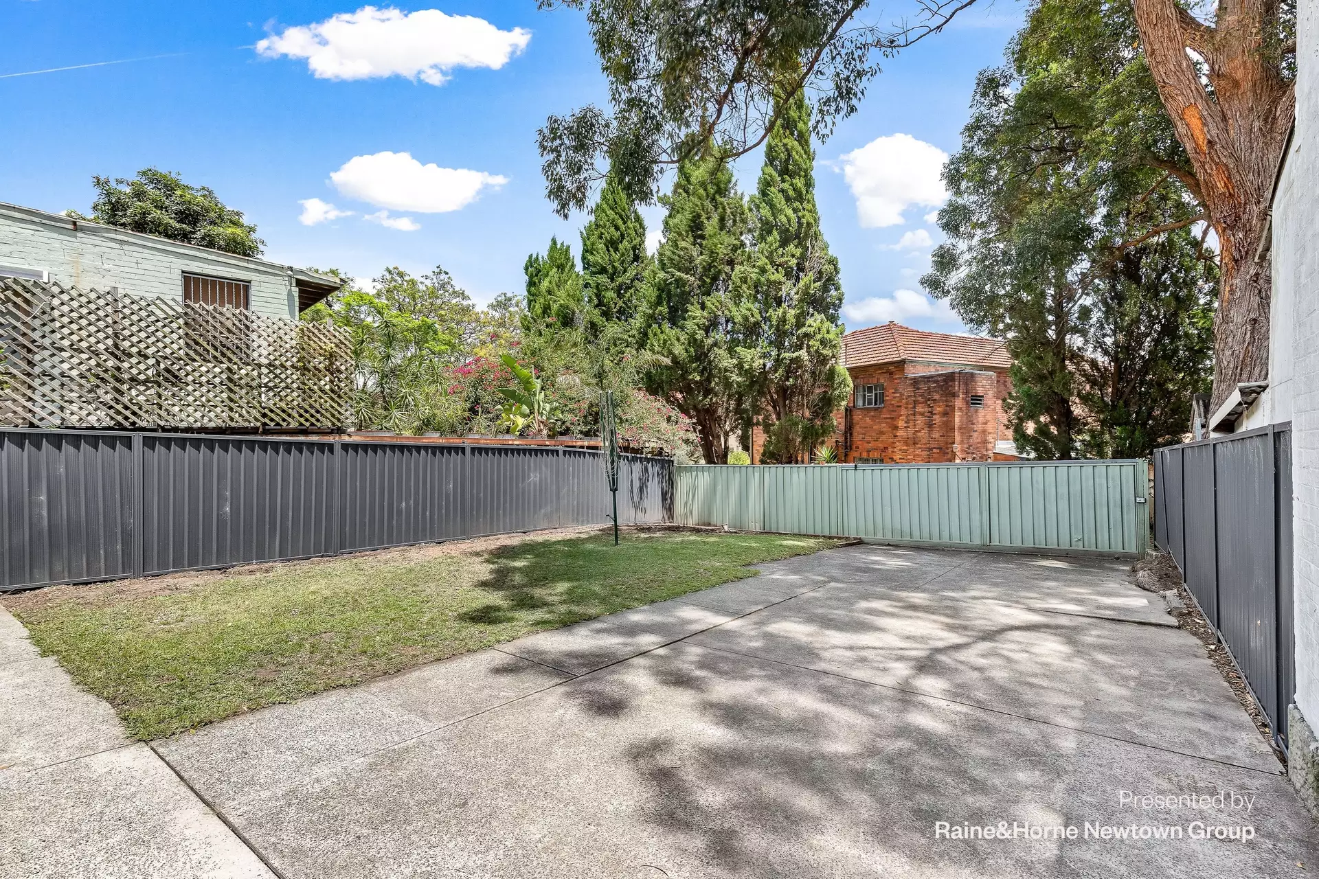 15 Livingstone Road, Petersham Leased by Raine & Horne Newtown - image 1