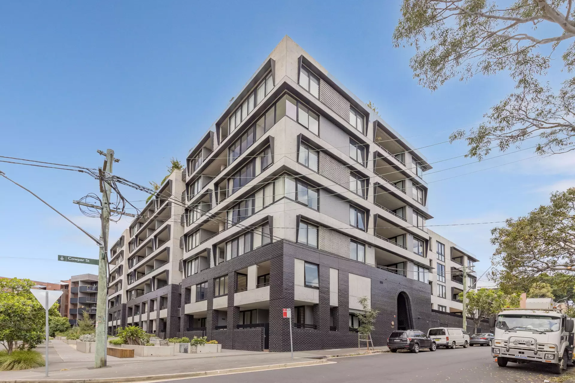 301/6 Cowper Street, Glebe Sold by Raine & Horne Newtown - image 1