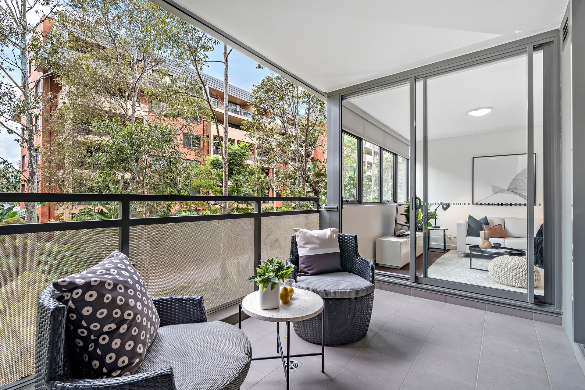 85/2 Coulson Street, Erskineville Sold by Raine & Horne Newtown - image 1