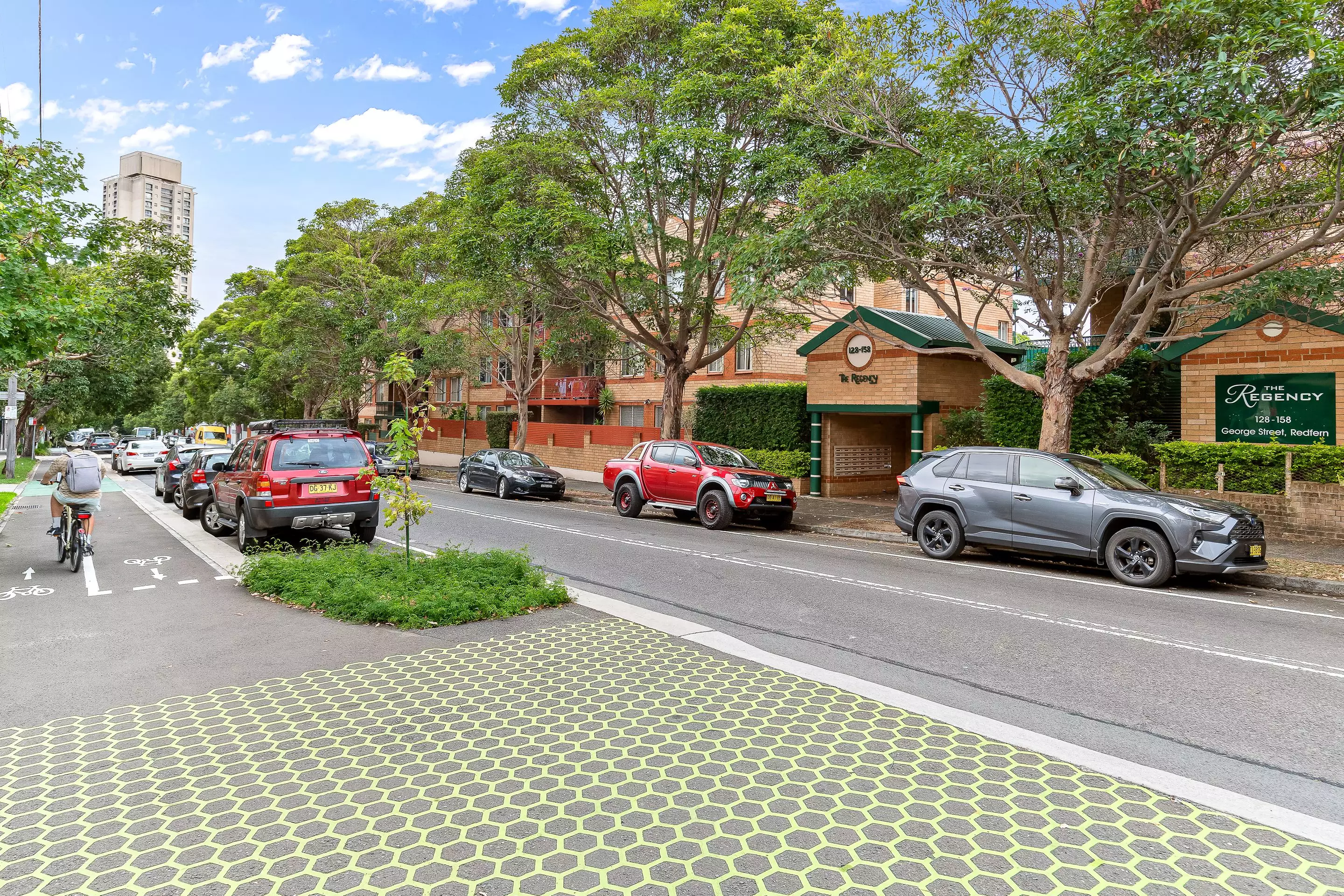 68/128-158 George Street, Redfern Sold by Raine & Horne Newtown - image 1