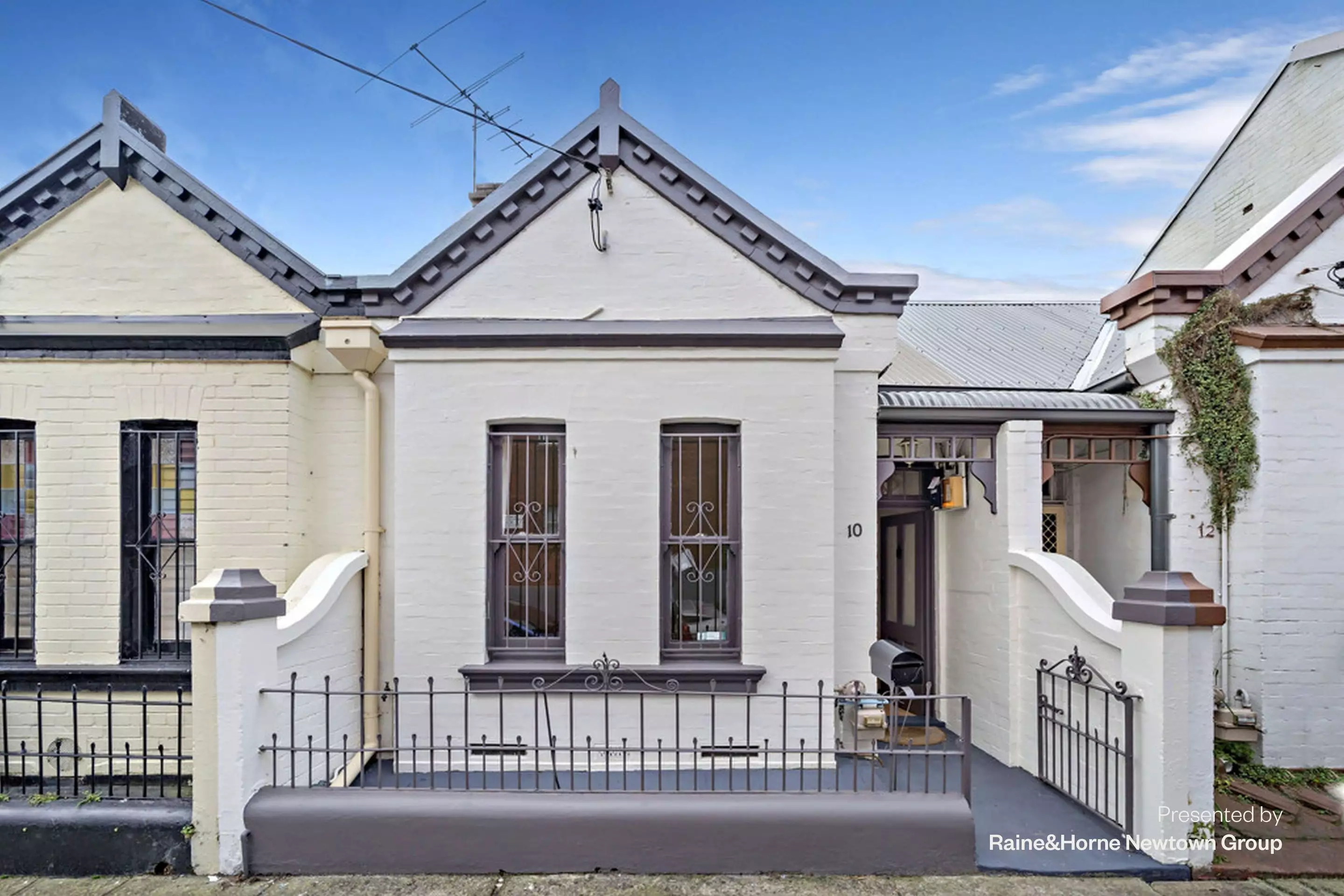 10 Prospect Street, Newtown Sold by Raine & Horne Newtown - image 1